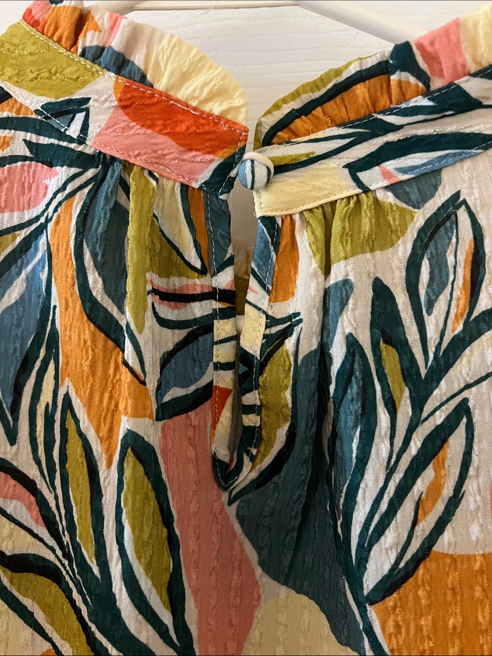 THML Multicolor Leaf-Print Ruffle Sleeve Top - Picture 5 of 7